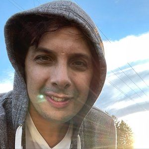 Meet your Posher, Charles